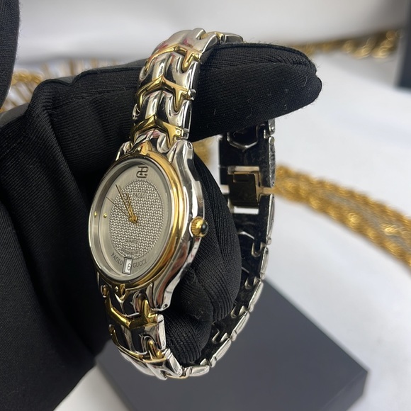 Paola Gucci two tone watch unisex, preloved new working battery - Picture 8 of 12